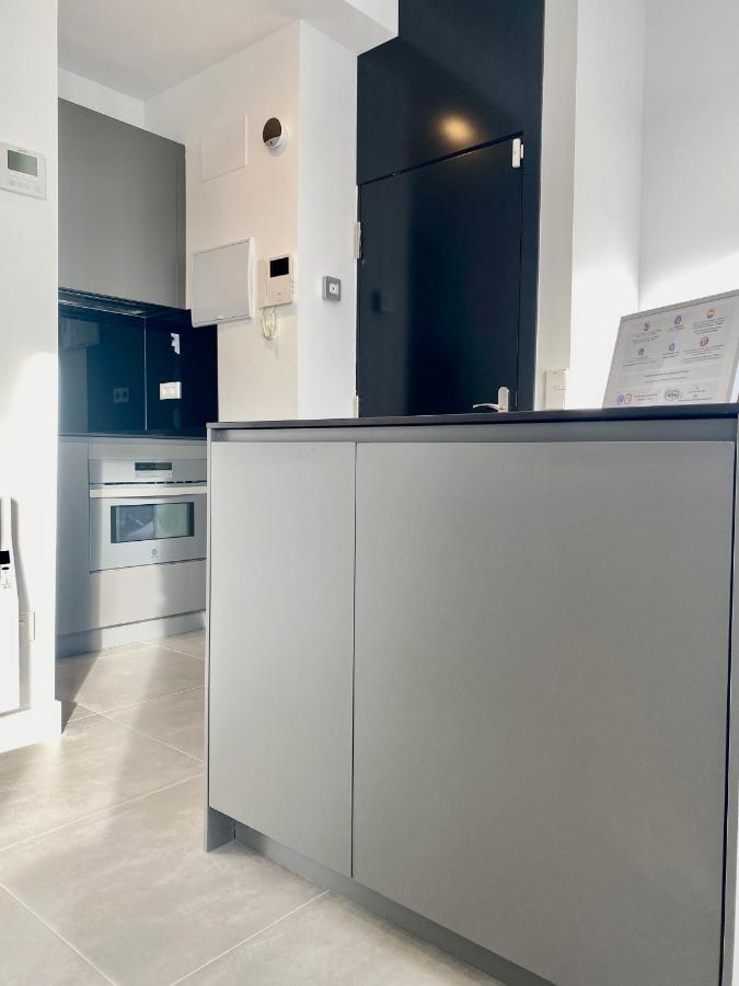 Tulem La Latina Apartment Madrid Exterior photo